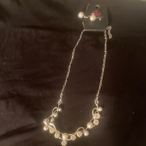 Fashion necklace & earring set